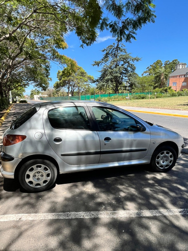 Peugeot 206 1.4 Xr Confort