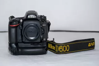 Cámara Fotográfica Full Frame Nikon D600