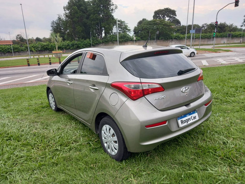 Imagem 12 de 13 de Hyundai Hb20 1.0 Comfort 12v Flex 4p Manual