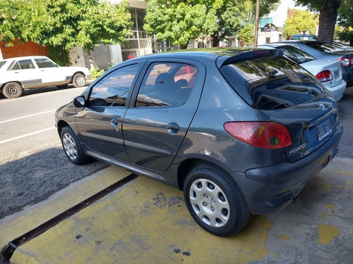 Peugeot 206 2011 1.4 Generation 75cv