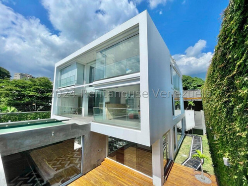 Espectacular Casa En Alquiler De Reciente Construcción En La Floresta Caracas 24-14827