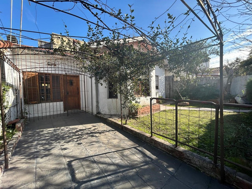 Casa 4 Ambientes En Ciudad Jardin En Venta