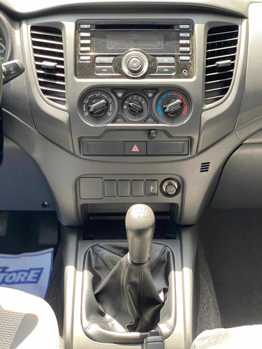 Imagen 9 de 14 de Mitsubishi L200