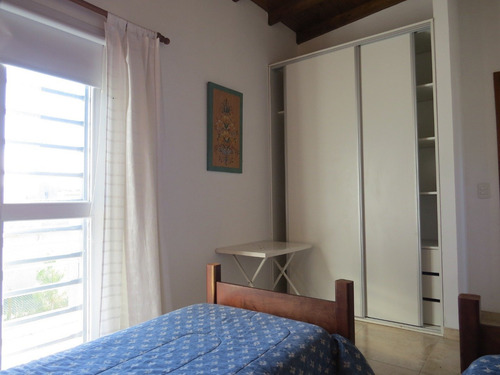 Imagen 24 de 30 de Casa-venta-pinamar-uade-calidad Edilicia-4 Dormitorios + Play-gas Natural-cloacas