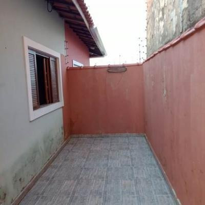 Imagem 3 de 9 de Casa No Bairro São Fernando A 700 Metros Do Mar!!