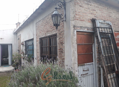 Imagen 13 de 15 de Casa En Venta 4amb Darragueira 1700 Ituzaingó