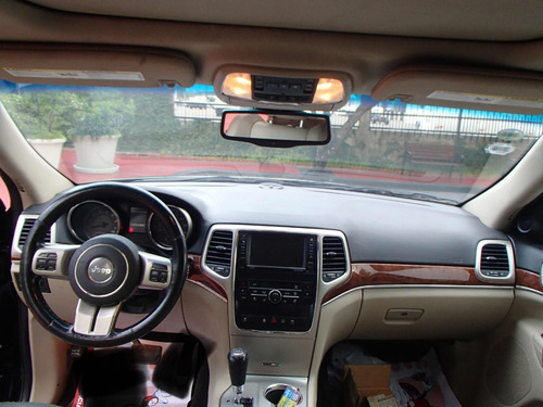 Imagen 8 de 15 de Jeep Grand Cherokee Lim 2013