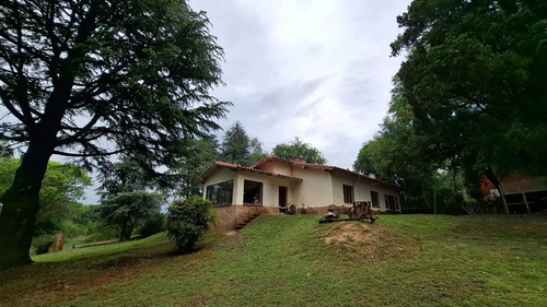 Se Vende Casa 3 Dorm. En Molinari -cosquin