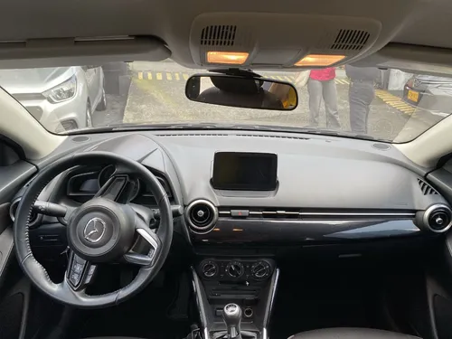 Mazda 2 1.5 Touring Mt 2021