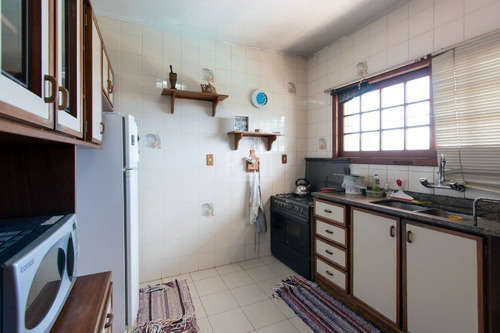 Casa Em Nonoai Com 3 Dormitórios - Lu430324