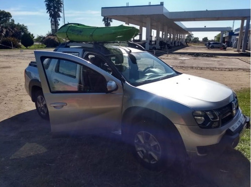 Imagen 5 de 15 de Duster Oroch 2.0 Outsider Plus 4x2 Sin Detalles La Mejor