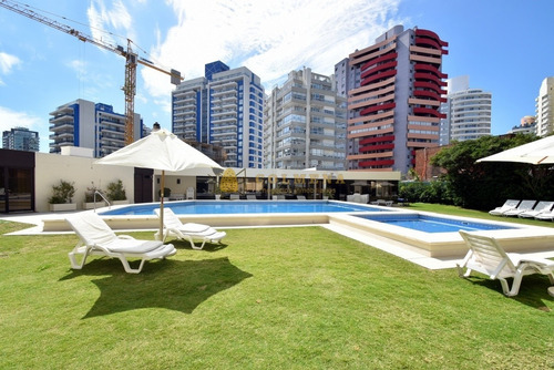 Piso Alto En Brava- Ref: 4024