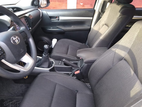 Imagen 7 de 8 de Toyota Hilux 4x4 Sr 2.8 Mod 2020