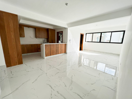 Lujosa Torre De Venta En Villa Maria, Santiago