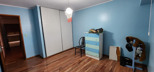 Venta De Casa Cuatro Dormitorios, La Plata