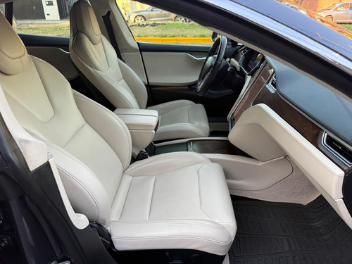 Tesla S 2017