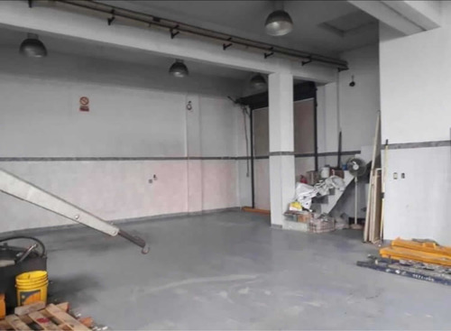 Imagen 4 de 8 de Galpón 225m2 Con Techo De Losa Ideal Para Pequeña Fábrica O Depósito