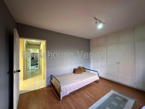 Vendo Apartamento En Urbanización El Bosque, Código 25-9970 Cm Leer Descripción