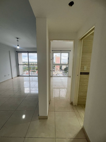 Departamento De Tres Ambientes En Alquiler