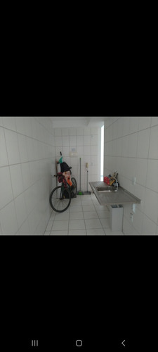 Apartamento 2 Quartos Sala Cozinha/serviço Banh. 1 V Garagem