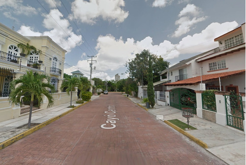 Gran Casa En Cayó Centro, Cancún, Quintana Roo - Remate Bancario