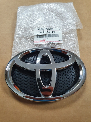 Emblema Parrilla Toyota Yaris 2006-2008 Original