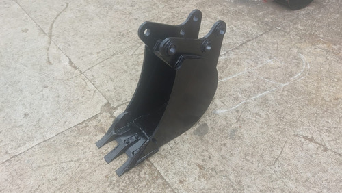Concha Para Retroescavadeira New Holland De 40cm