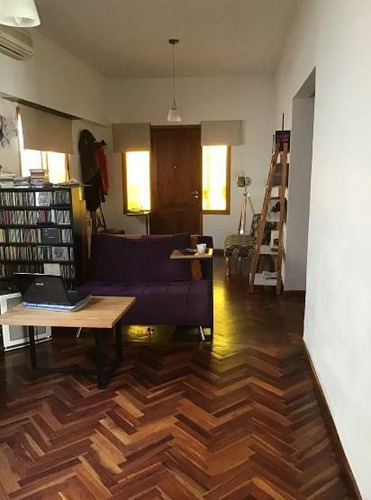 Casa Venta 2 Dormitorios 2 Baños 2 Cocheras, Jardin Terreno 10 X 20 Mts - 200 Mts 2- La Plata
