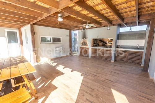 Imagen 10 de 13 de Casa A La Venta En Altos De La Tahona