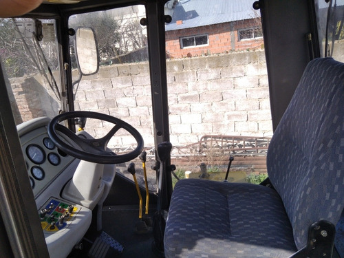 Imagen 7 de 7 de Tractor Pauny 540 Modelo 2004