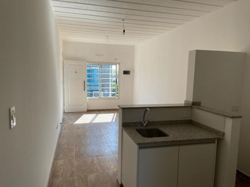 Imagen 5 de 12 de Departamento En Venta En José C Paz