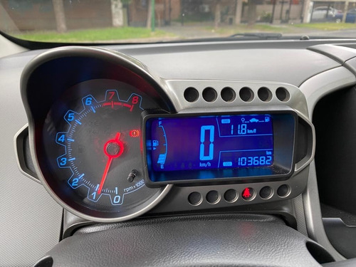 Imagen 10 de 19 de Chevrolet Sonic 1.6 Lt Mt