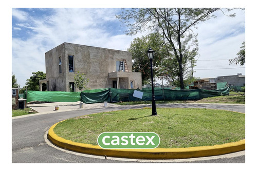 Imagen 1 de 30 de Casa En Venta En Santa Lucía, Pilar Del Este