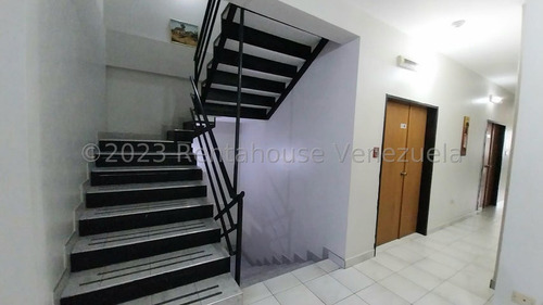Imagen 13 de 30 de Edificio En Venta Zona Centro De Barquisimeto Lara (23-14106) // Invierta Seguro Con Rentahouse//