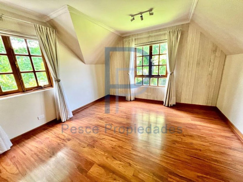 Excelente Casa Inglesa En Condominio Santuario Del Valle