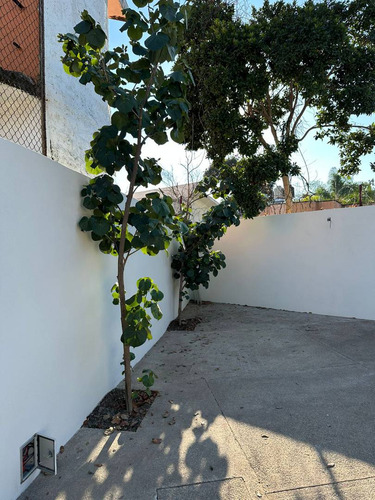 Casa Moderna En Venta En Jacarandas, Cuernavaca De 322 M²