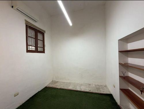 Renta De Local Comercial De 320 M2 En El Centro