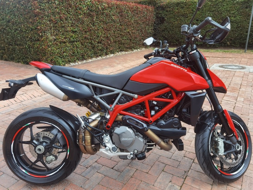 Ducati Hypermotard 950