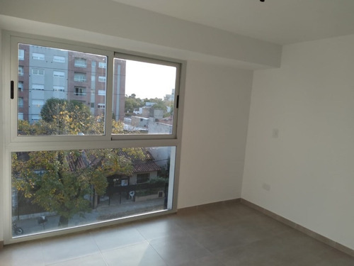 Imagen 9 de 14 de Departamento En Venta En Ituzaingo Norte