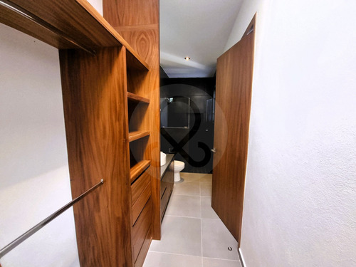 Casa En Venta En Bosque Real De Santa Anita, Tlajomulco Listo Para Estrenar