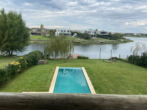 Casa En Venta A La Laguna-villanueva- Barrio San Rafael