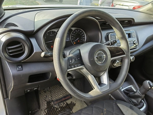 Imagen 11 de 15 de Nissan Kicks Sense 2017