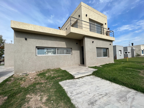 Nuevo Precio Guernica Barrio Horizontes Al Sur Casa A Estrenar 4 Ambientes