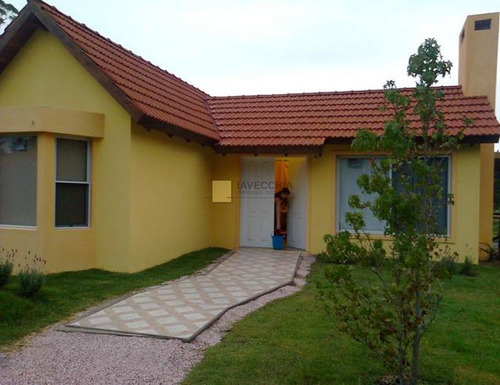 Imagen 1 de 7 de Casa - Punta Del Este Pinares