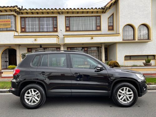 Volkswagen Tiguan 2.0t F.e. 2010