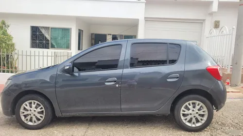Renault Logan 1.6 Authentique / Life