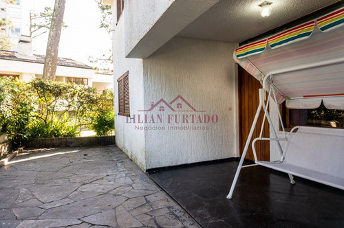En Complejo Av. Roosevelt De Dos Dormitorios , Dos Baños.- Ref: 2135