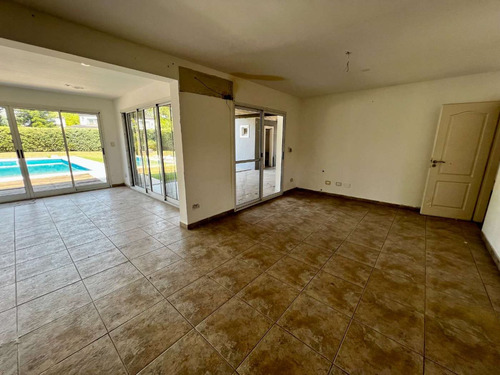 Imagen 8 de 30 de Venta Casa Los Jazmines Pilar Del Este Oportunidad