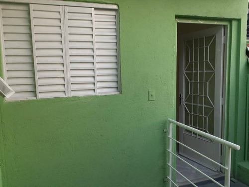 Vendo 4 Quartos,3 Banheiros,3 Cozinha,2 Salas,1 Garagem,