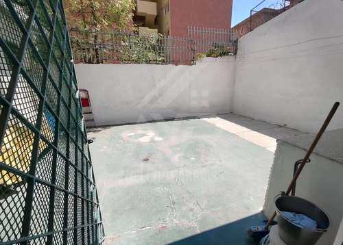 Se Vende Casa En El Rosal, De Estratégica Ubicación Habitable 5/5/5 Interesante Potencial Comercial Y Residencial Con Posibilidades De Ampliar